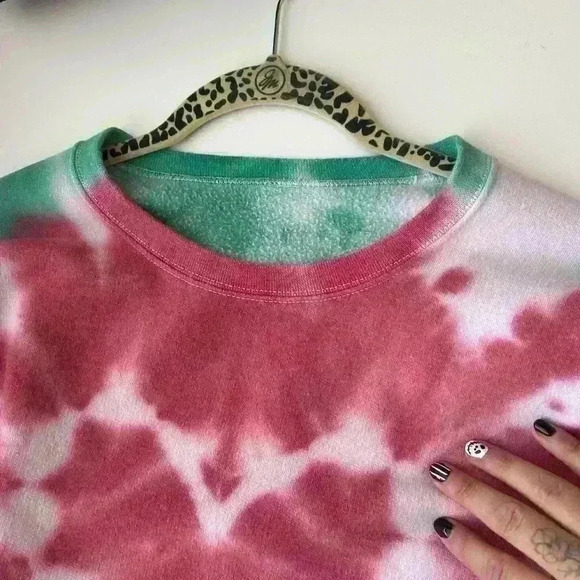 Urban, outfitters urban renewals sweatshirt, and sweatpants set tie-dye - Picture 10 of 13